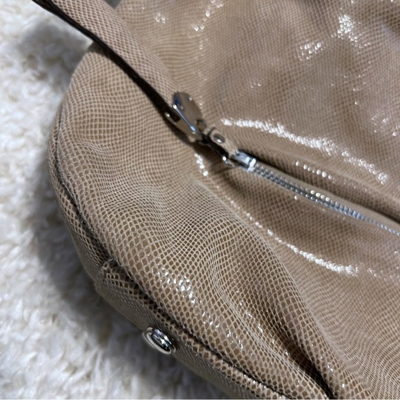 b makowsky leather beige snake embossed large double handle shoulder bag - Picture 6 of 11